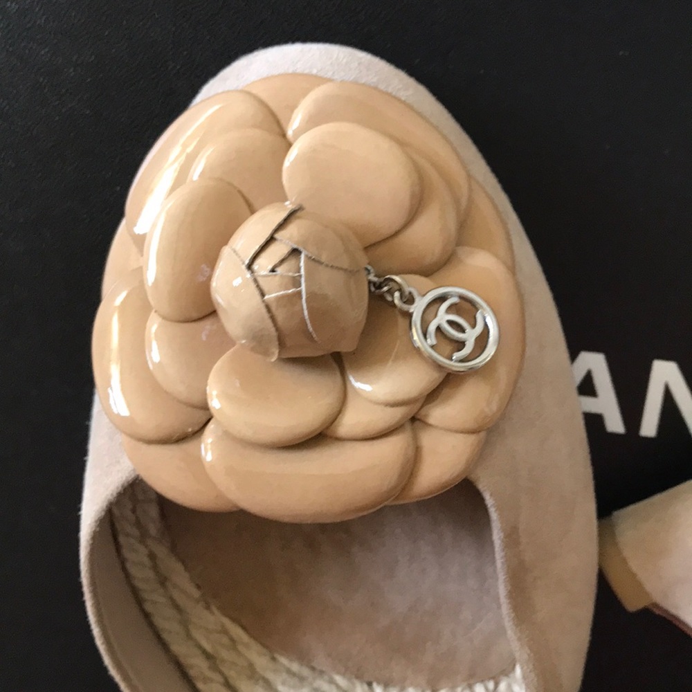 CHANEL Espadrilles Wedges LIKE NEW!